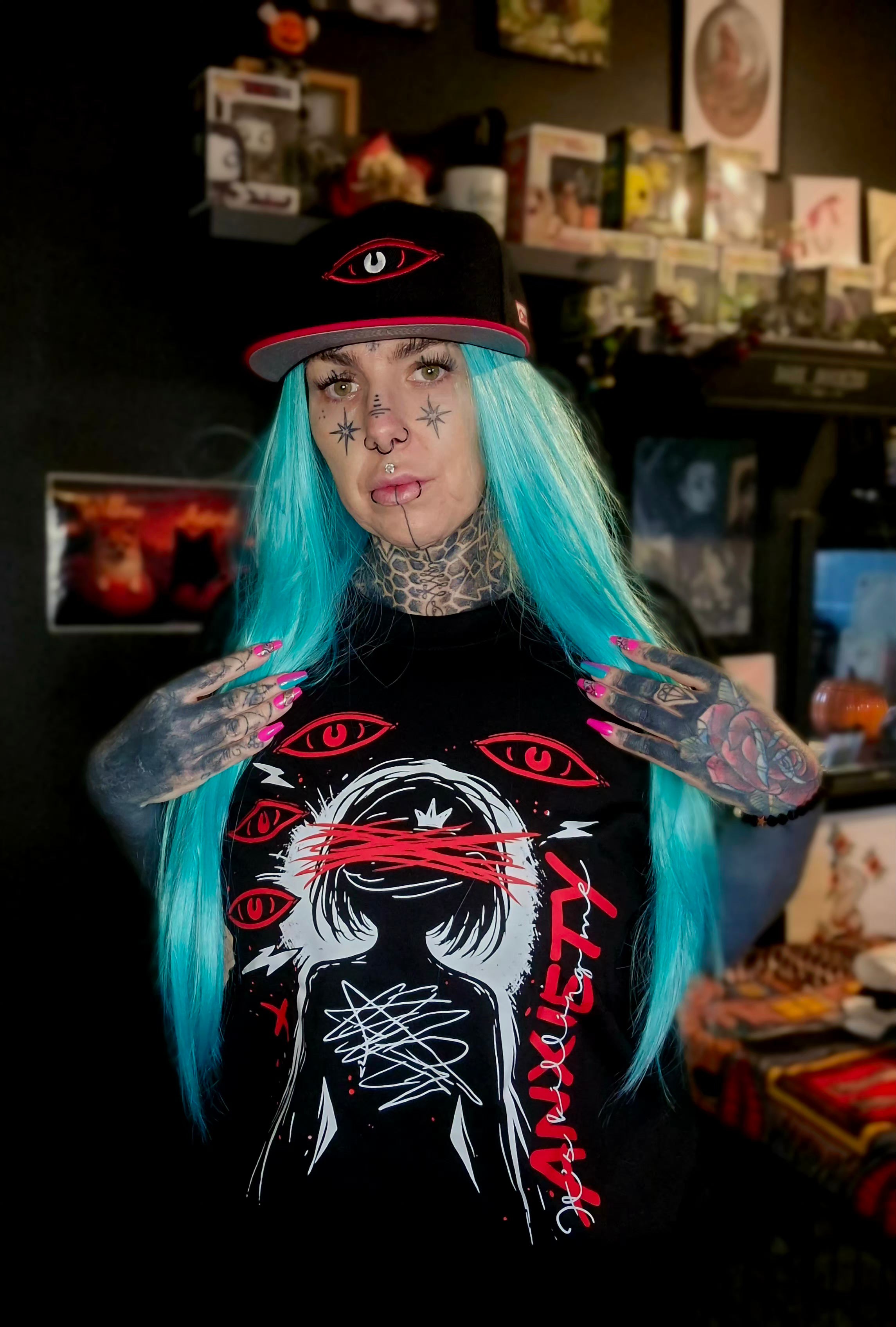 Fracture Exposed Tee